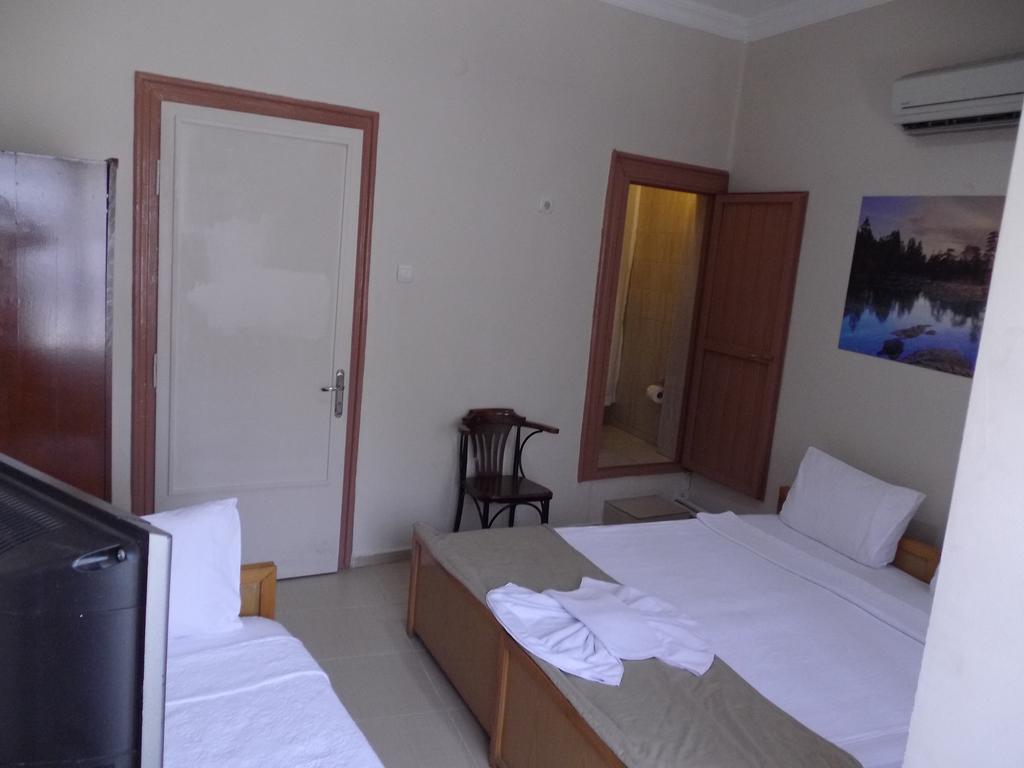 Caylan Hotel Izmir Exterior photo